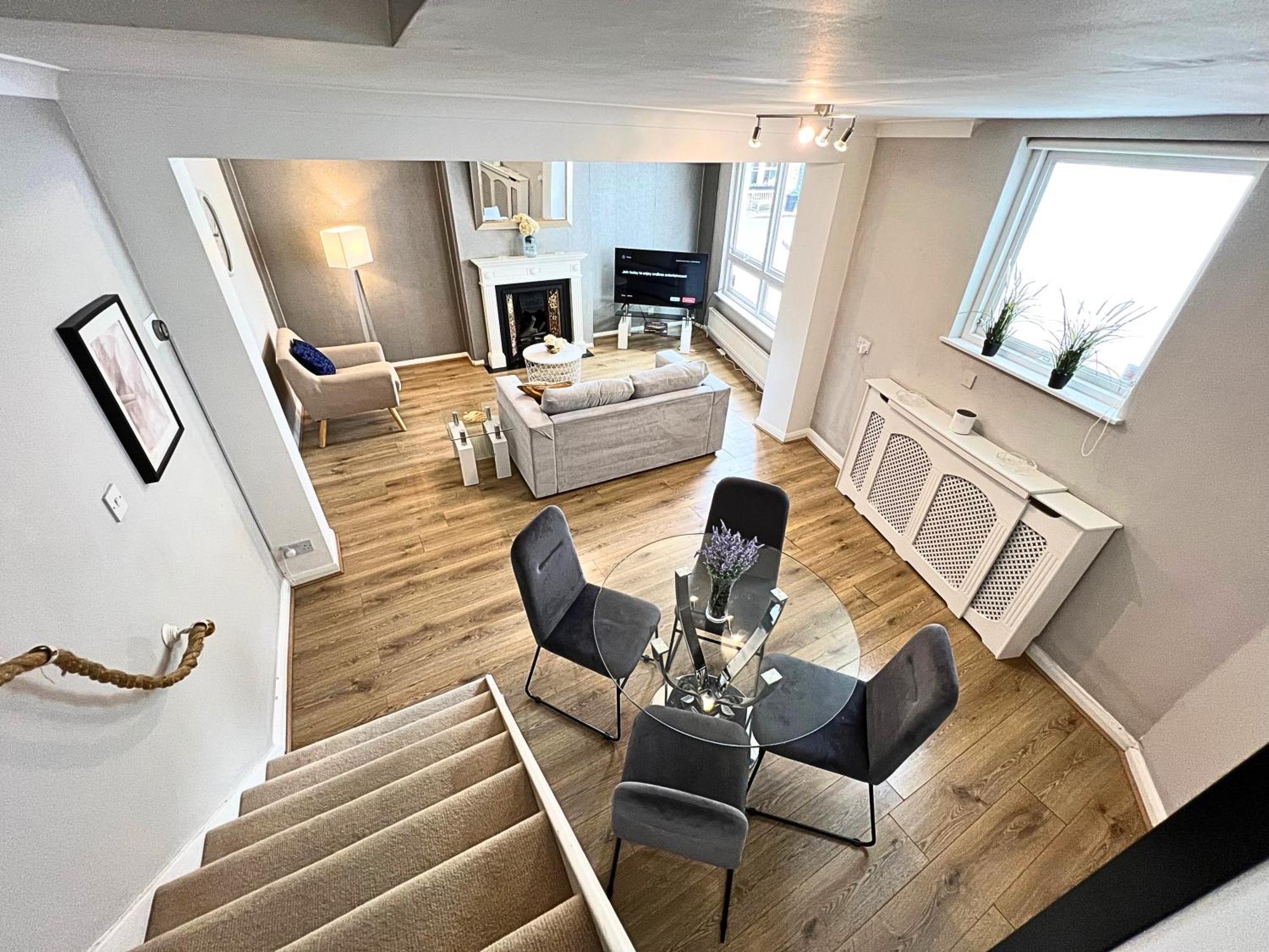 Kensington 2 Bedroom House-big Living Area And Kitchen-harrods-national History Museum-hyde Park-near 2 Underground Lines Hébergement de vacances *