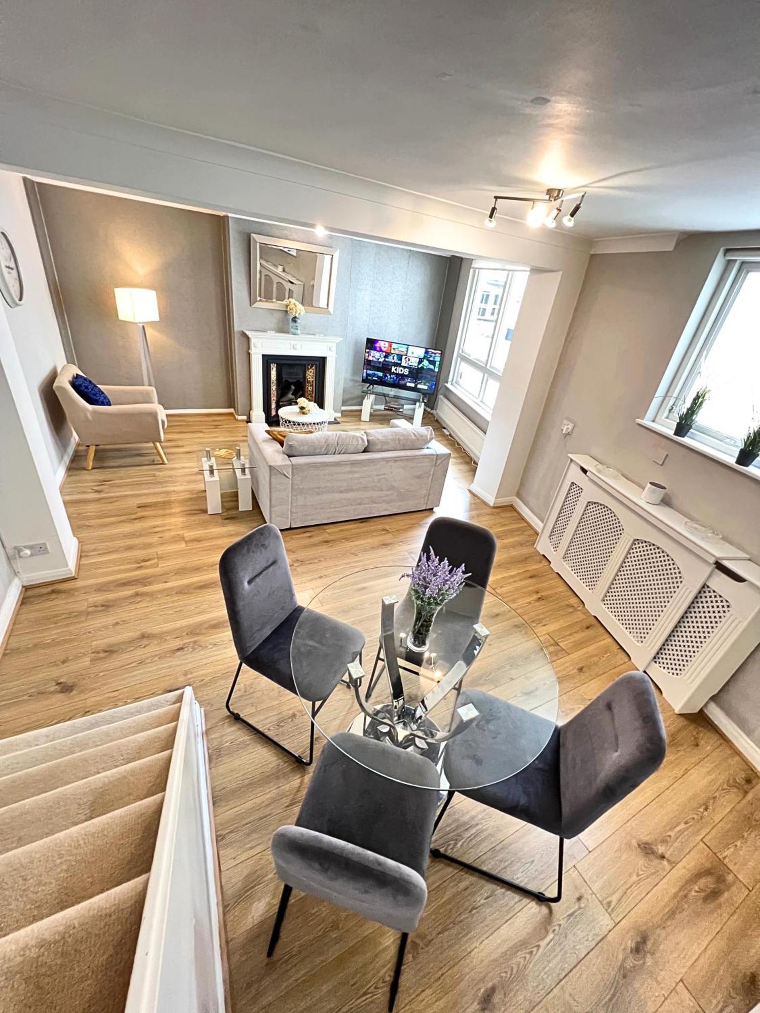 Hébergement de vacances Kensington 2 Bedroom House-big Living Area And Kitchen-harrods-national History Museum-hyde Park-near 2 Underground Lines Londres
