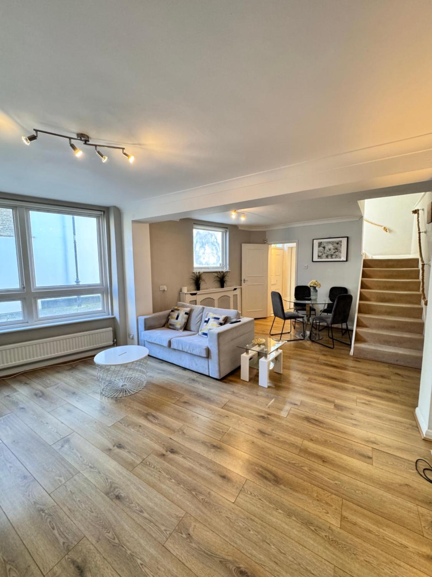 Kensington 2 Bedroom House-big Living Area And Kitchen-harrods-national History Museum-hyde Park-near 2 Underground Lines Hébergement de vacances
